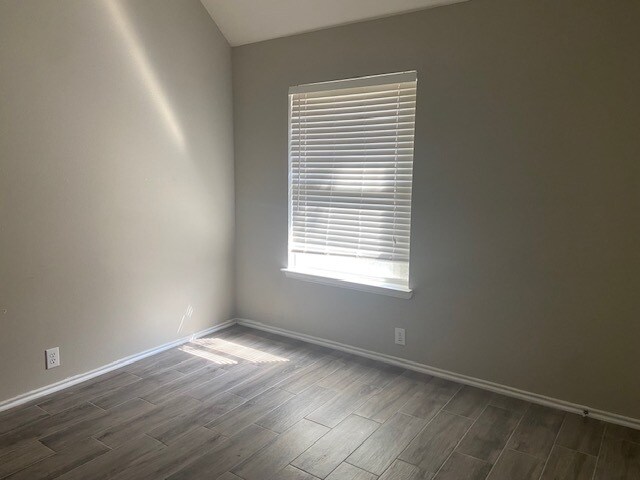 Building Photo - 1222 Walkers Way