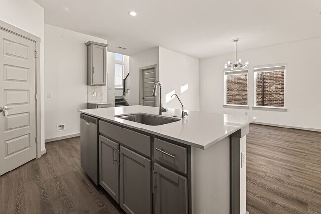 Building Photo - 7538 Keystone Blossom Trl