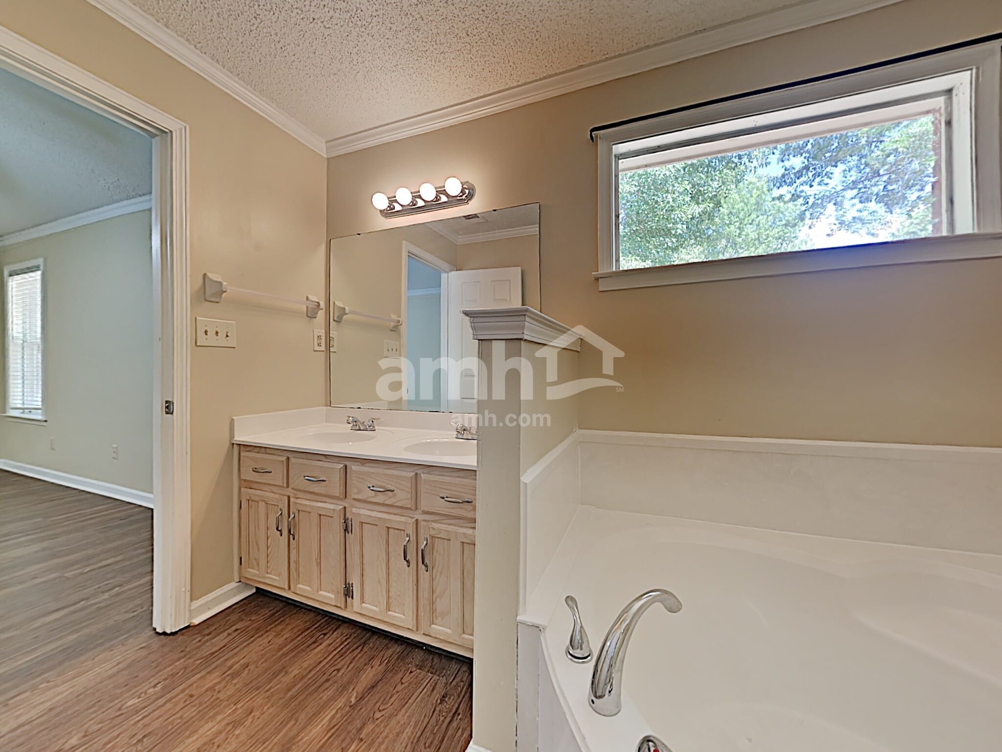 Building Photo - 2240 Angel Crest Cir