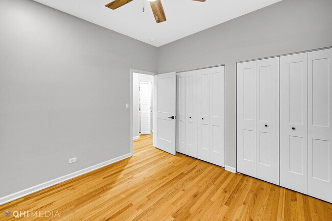 Building Photo - 833 W Lawrence Ave