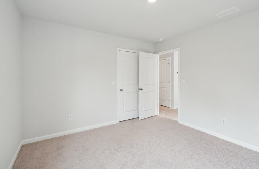 Building Photo - 177 Cherry Grove Dr