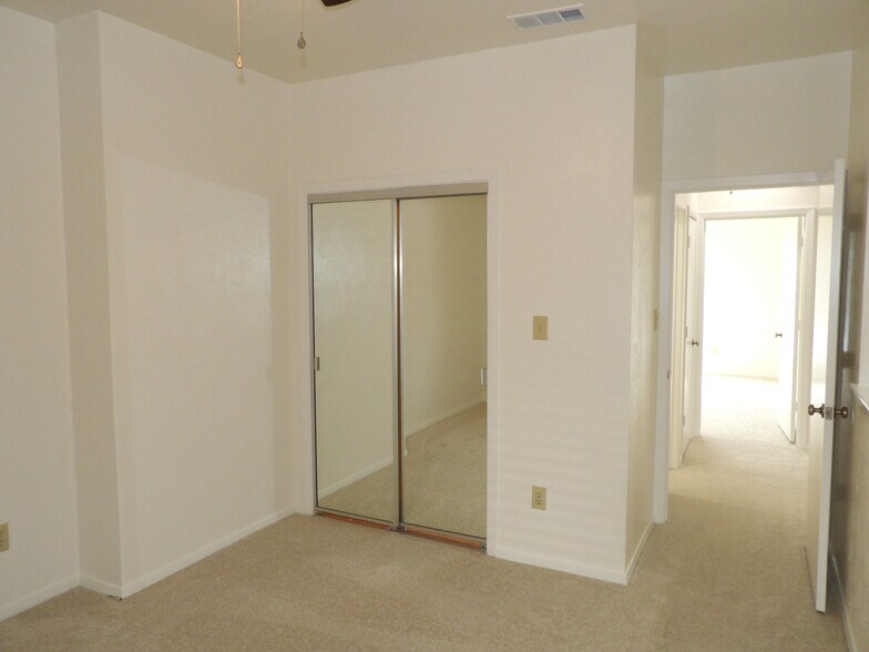 Building Photo - 3909 Rawlins St