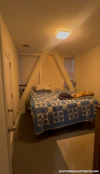 Building Photo - 659 Massachusetts Ave