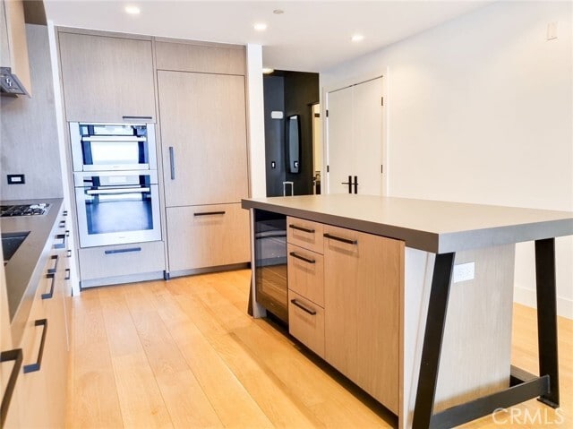 Building Photo - 10777 Wilshire Blvd