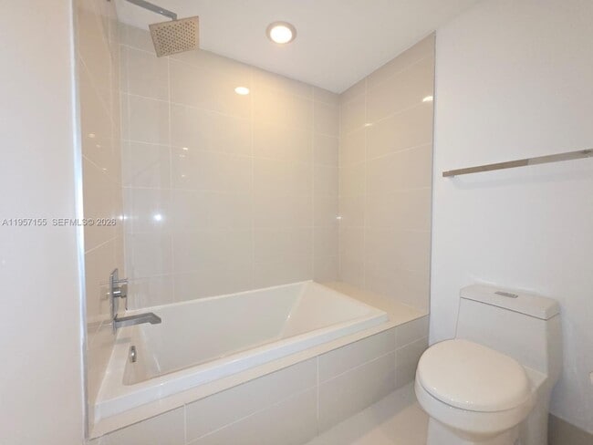 Building Photo - 55 SW 9th St