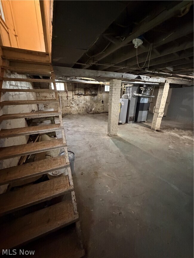 Building Photo - 55 N Osborn Ave