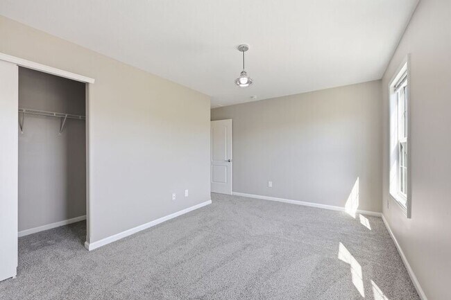 Building Photo - 6136 Deansboro Dr