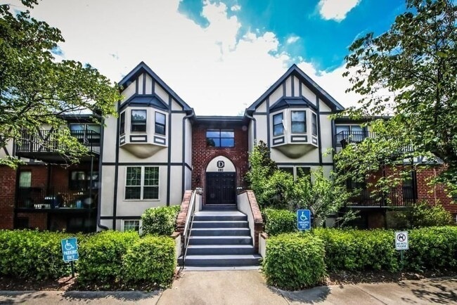 Building Photo - 6851 Roswell Rd NE