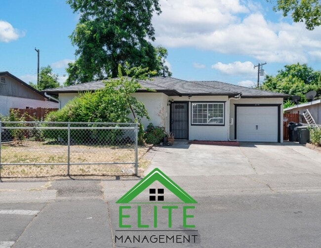 Primary Photo - Charming Updated Home in Convenient Sacram...