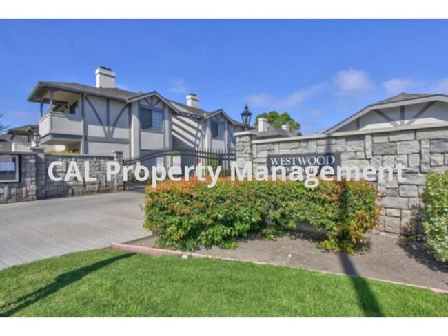 Building Photo - Charming 2BD Home in Gated Community with Pool & Garage