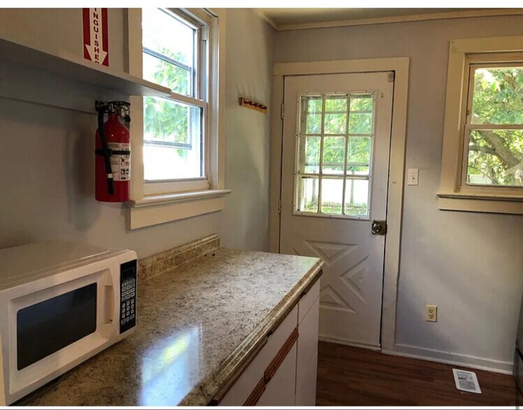 Building Photo - 0 W 2nd St