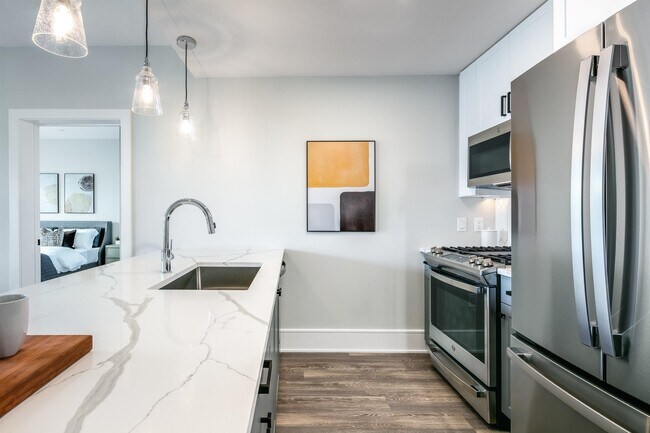 Building Photo - 32 Oakland Ave