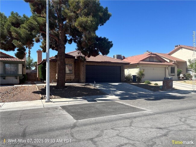 Primary Photo - 6433 Deadwood Rd