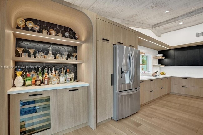 Building Photo - 1020 Bayberry Point Dr