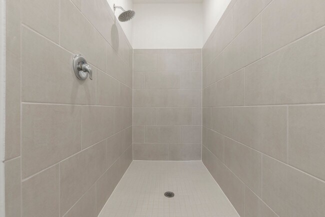 Building Photo - Stunning 4-Bed, 2-Bath Newly Built Home!