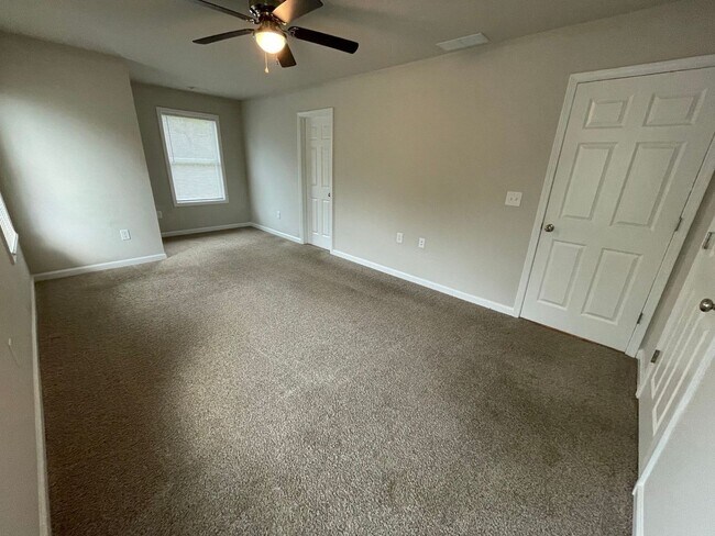 Building Photo - PRE-LEASING FOR AUGUST 2026!