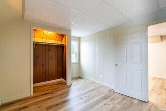 Building Photo - 804 N Harrison St