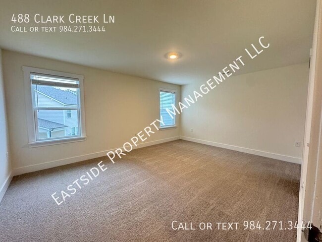 Building Photo - 488 Clark Creek Ln