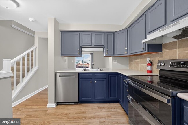 Building Photo - 8700 Calvert Cliff Ct