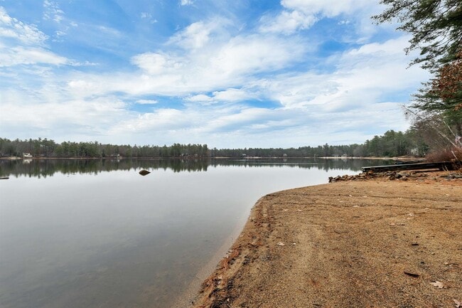 Building Photo - 6 Abbott Ln