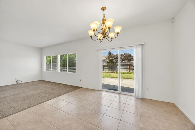 Building Photo - 9259 Crystal Falls Way