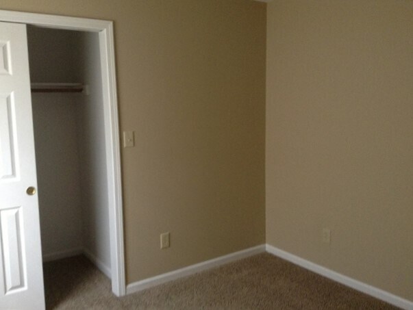 Building Photo - 6008 Tybalt Dr