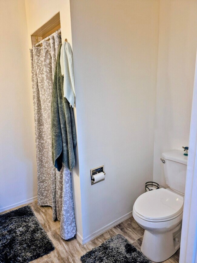 Building Photo - 1975 Westminster Cir