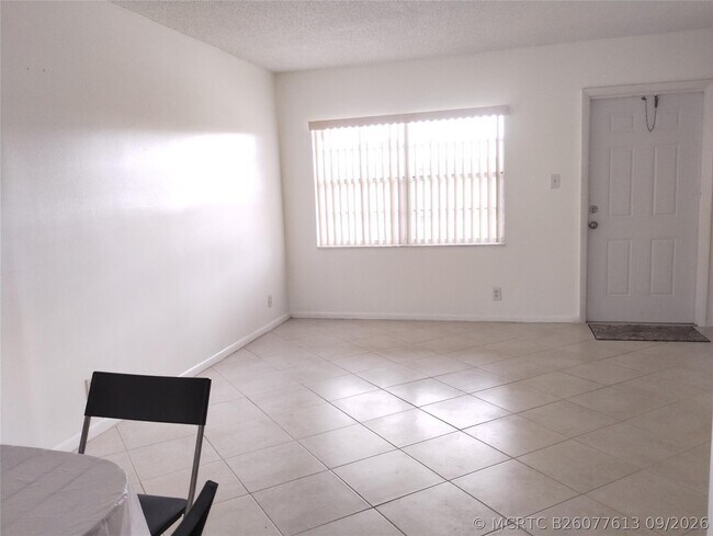 Building Photo - 7300 NW 5th Ct