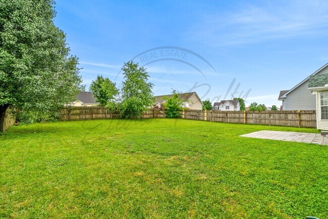 Building Photo - Charming 3 Bedroom Ranch in Clarksville!