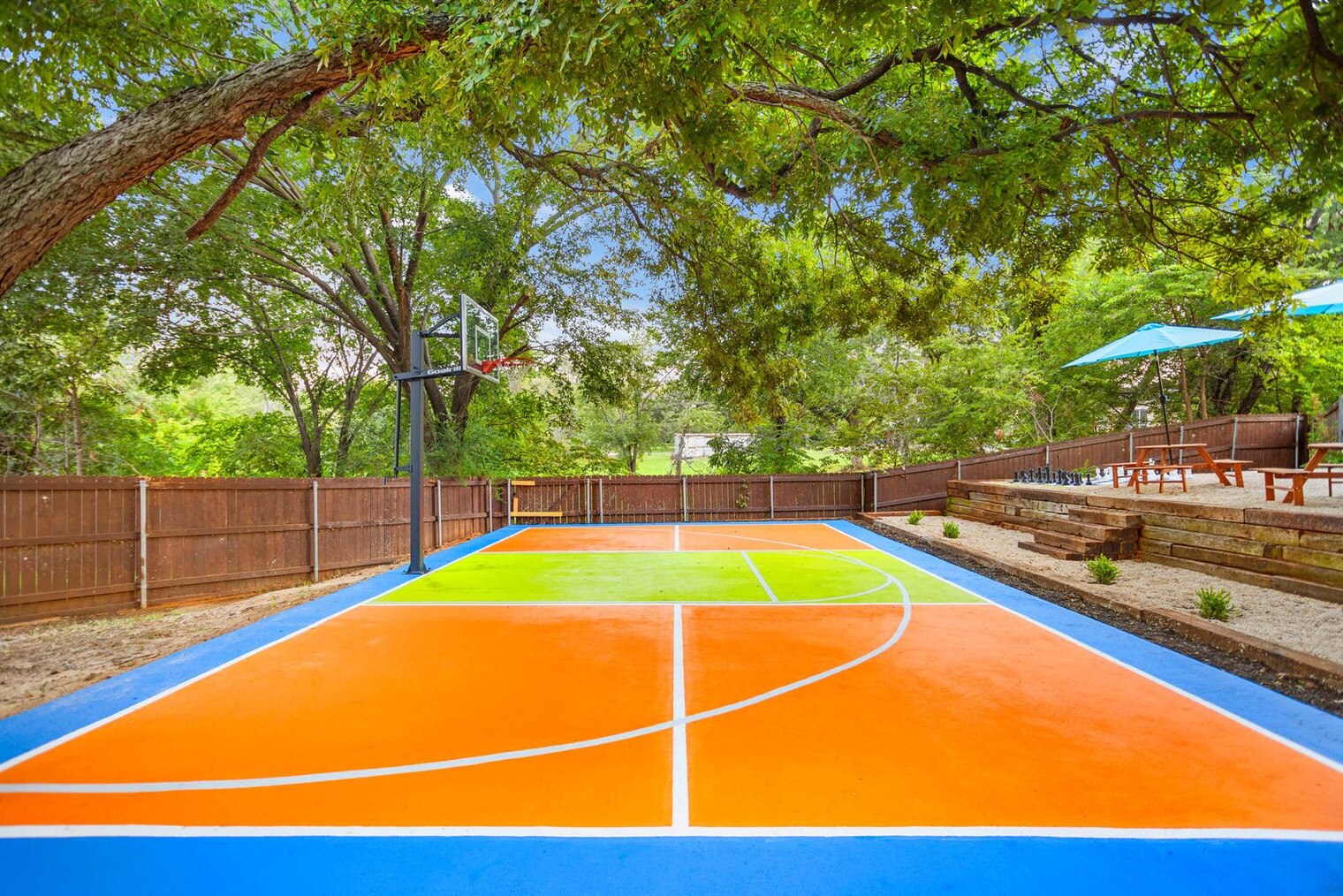 Building Photo - 902 Vista Oaks Ct