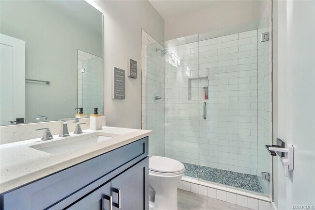 Building Photo - 7132 Fain Park Dr