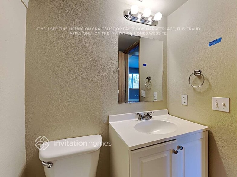 Building Photo - 8211 186 St E