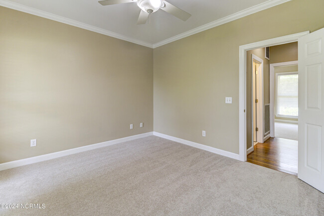 Building Photo - 3128 Braemar Ln