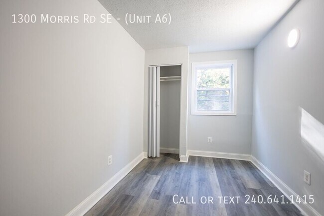 Building Photo - 1300 Morris Rd SE