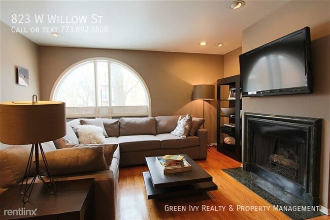 Building Photo - 823 W Willow St