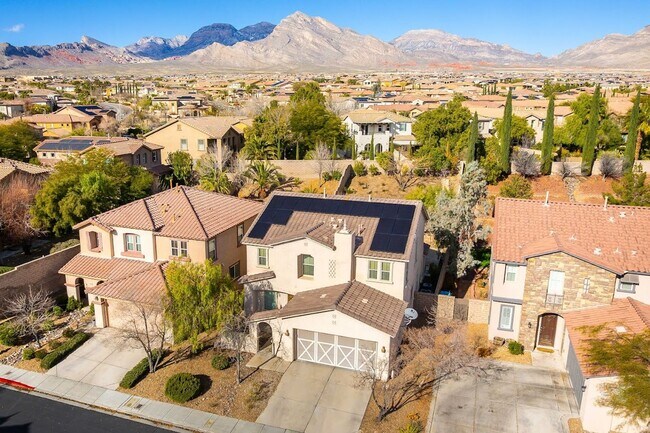 Building Photo - Summerlin West Resort Style Home