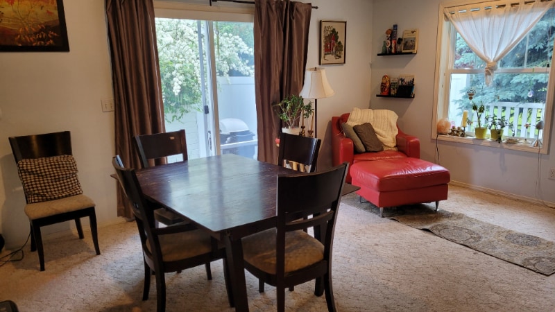 Building Photo - 1021B Park Ave