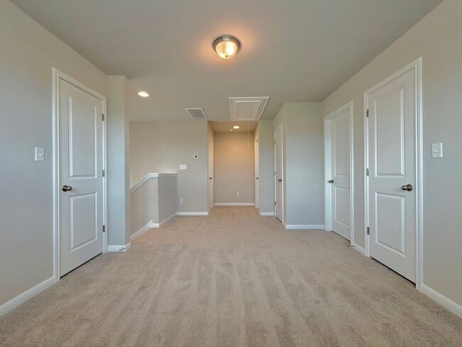 Building Photo - 207 Cherry Blossom Ln