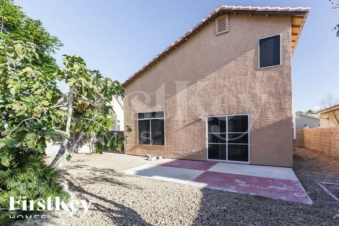 Building Photo - 1865 Casa Verde Dr
