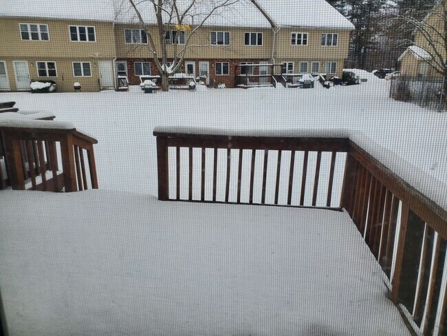 Building Photo - 220 Mascoma St