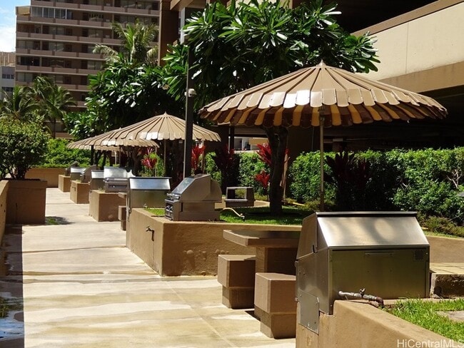 Building Photo - 1778 Ala Moana Blvd
