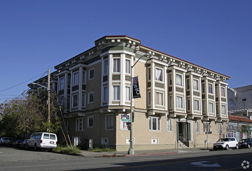 Building Photo - 3301 Telegraph Ave