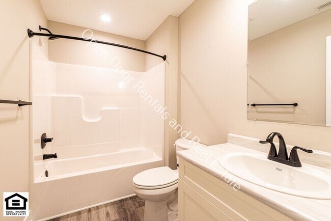 Building Photo - 10545 Old Leo Rd