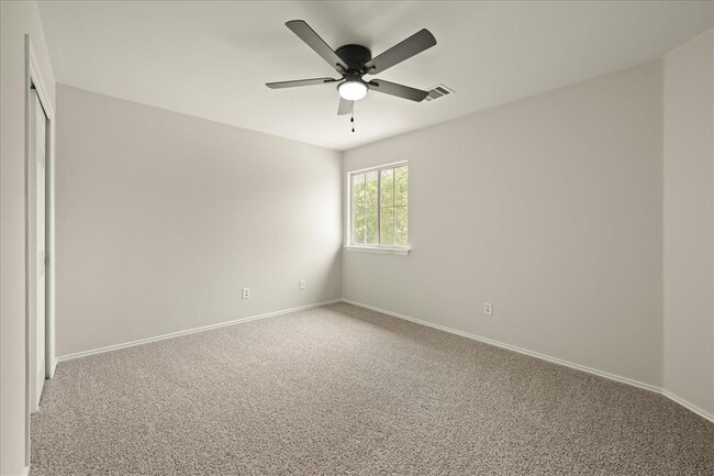 Building Photo - 15411 Ora Ln