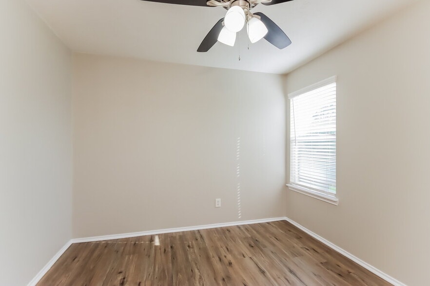 Building Photo - 330 Harbor Mist Dr
