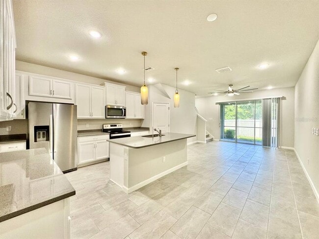 Building Photo - 8509 Primrose Willow Pl