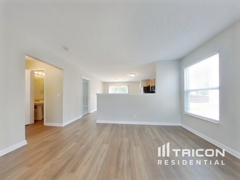 Building Photo - 2137 Erin Ln