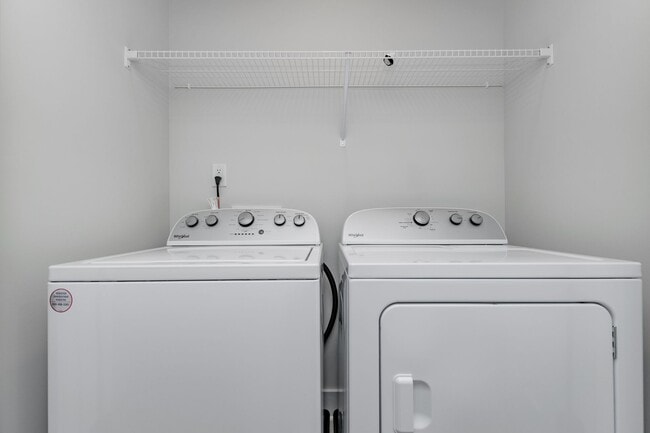 Building Photo - Monte Vista Townhomes