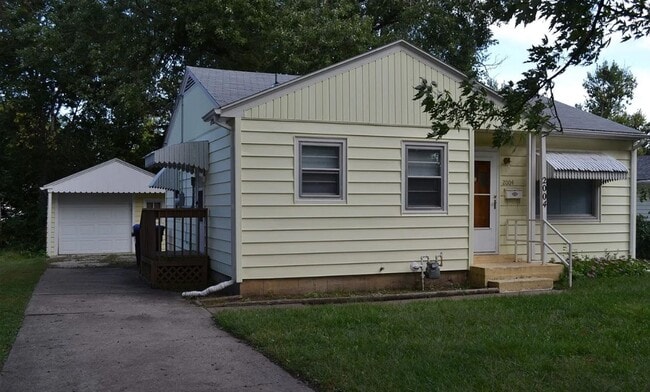 Building Photo - Schedule a Showing Today!!!