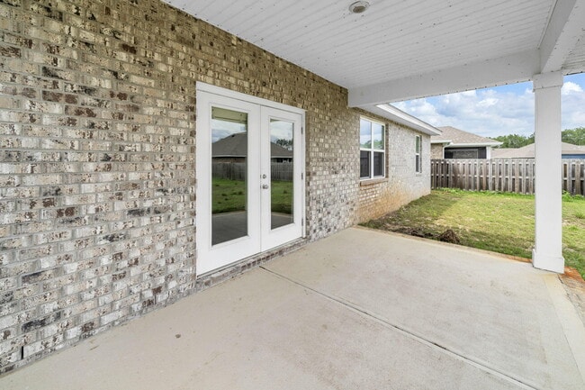Building Photo - 147 Picnic Pl